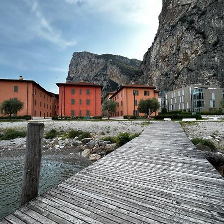 Dv Garda Suite Campione del Garda Kültér fotó