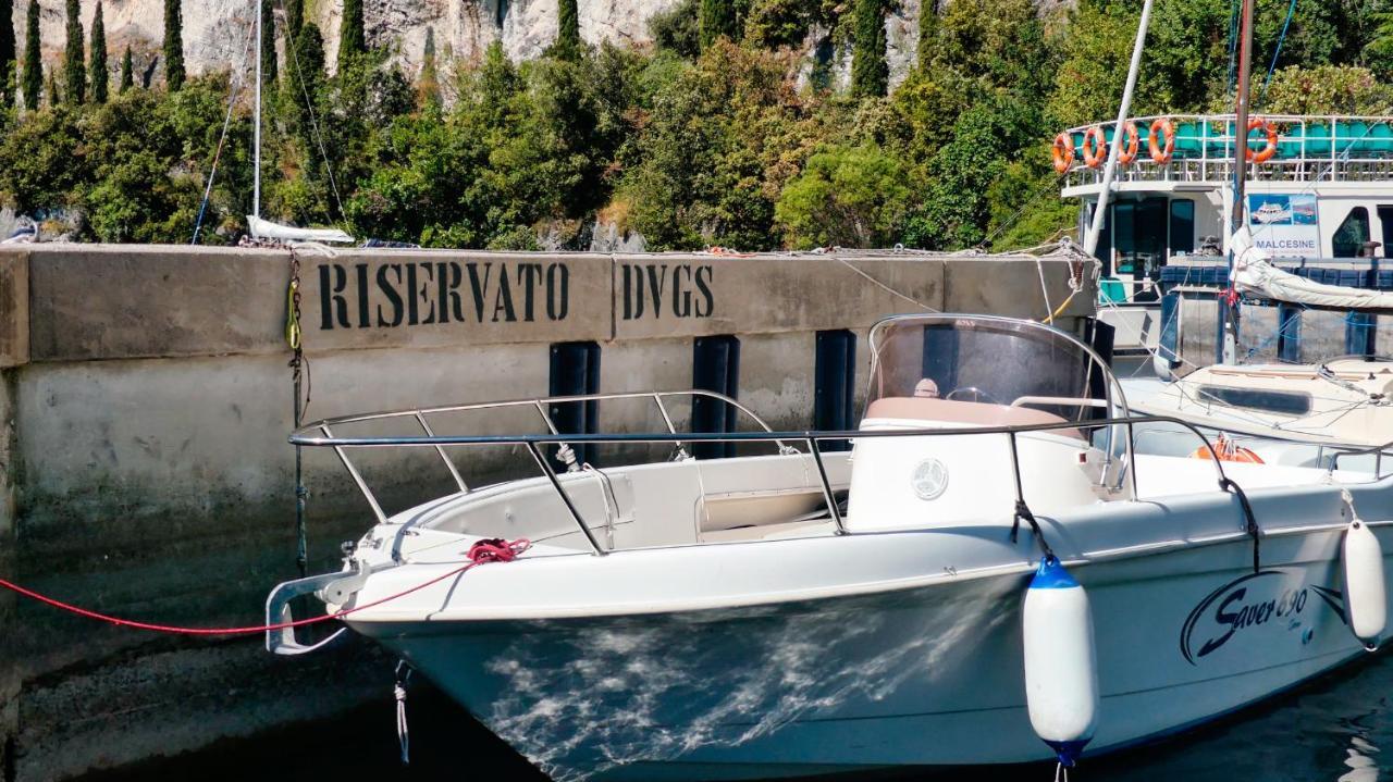 Dv Garda Suite Campione del Garda Kültér fotó